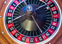 strategia martingale